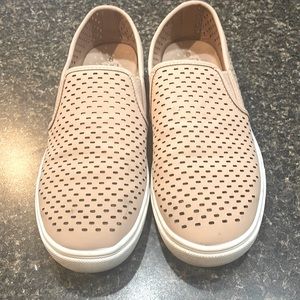 Slip on summer sneaker